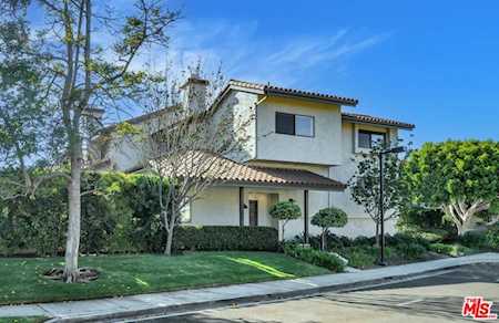 1 Coronado Ct Manhattan Beach, CA 90266