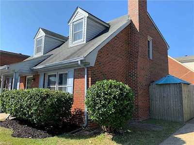 76 Glascow Way Hampton, VA 23669