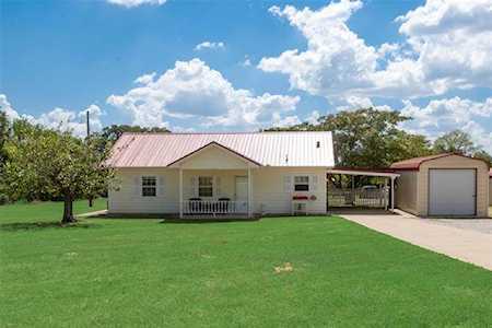 117 County Road 4864 Road Azle, TX 76020