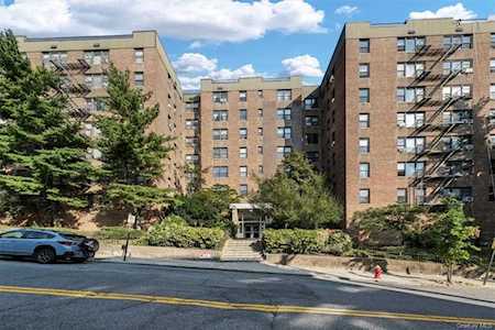 270 N Broadway #6K Yonkers, NY 10701