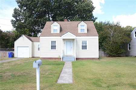 808 Stanley Rd Portsmouth, VA 23701