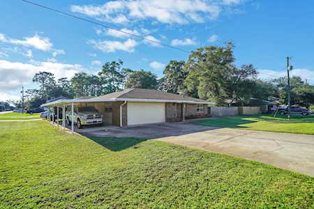 33 5th Street Shalimar, FL 32579
