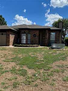 1704 Oxford Drive Mansfield, TX 76063