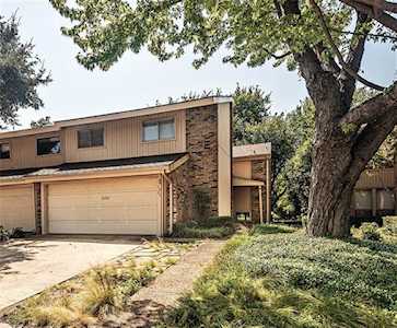 1805 Lakecrest Court Carrollton, TX 75006