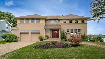 104 Spy Pond Parkway Arlington, MA 02474