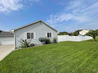 305 Palace Way Nampa, ID 83687-0000