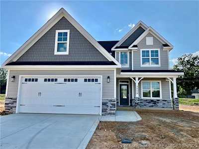 3208 Carnoustie Ct Fayetteville, NC 28306