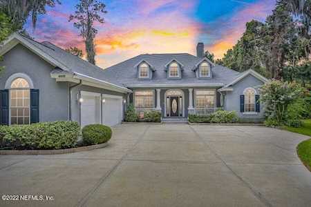 3335 Doctors Lake Dr Orange Park, FL 32073