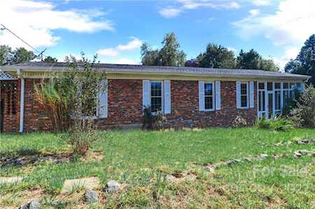 8017 Ritter Dr Charlotte, NC 28270