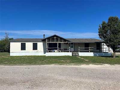 6117 Black Springs Lane Joshua, TX 76058