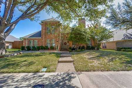 1324 Winding Hollow Lane Plano, TX 75093