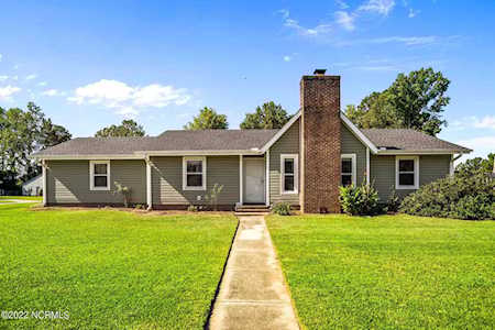 529 Raintree Circle Jacksonville, NC 28540