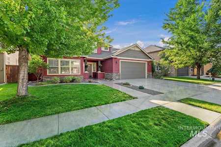 3984 N Legacy Woods Meridian, ID 83646