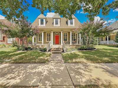 8613 Bridge Street North Richland Hills, TX 76180
