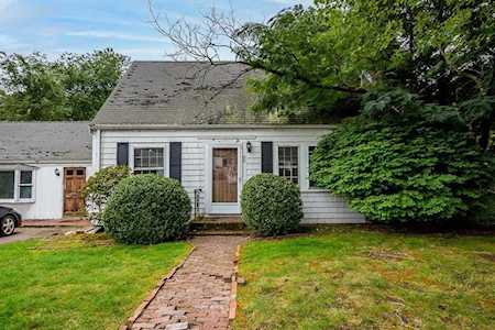 88 Shiretown Road Dedham, MA 02026