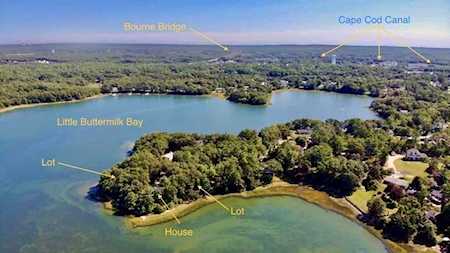 40 Nye Ln Bourne, MA 02532
