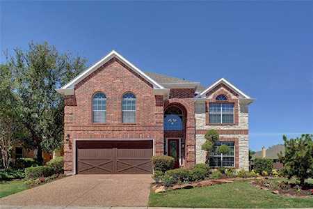1909 Park Manor Court Euless, TX 76039