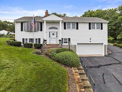 89 John Paul Cir Braintree, MA 02184