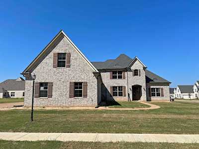 695 Woodland Levee Way Cordova, TN 38018