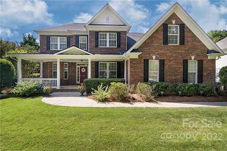 2201 Dogwood Bay Ln Tega Cay, SC 29708