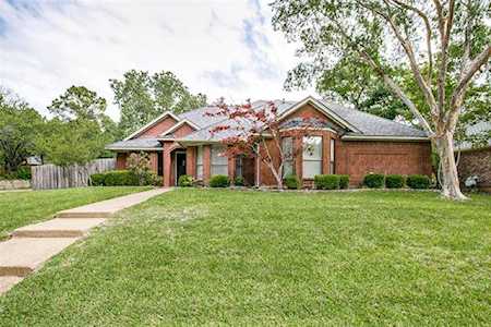 3040 Creekview Drive Grapevine, TX 76051