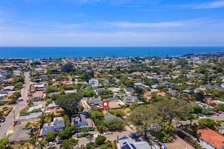 932 Stratford Drive Encinitas, CA 92024