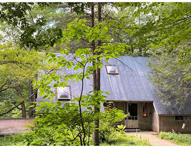 195 Tarn Rd Lyndeborough, NH 03082