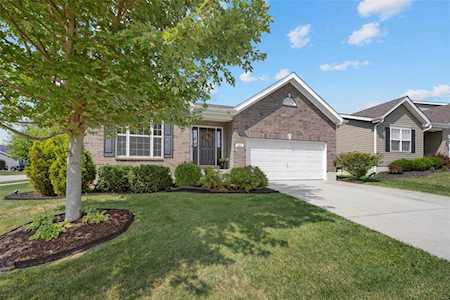 301 Pecan Bluffs Dr Wentzville, MO 63385