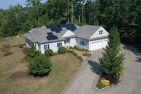692 Walnut Plain Rd Rochester, MA 02770