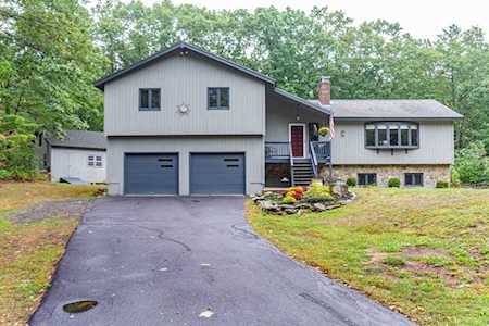 54 Blueberry Circle Pelham, NH 03076