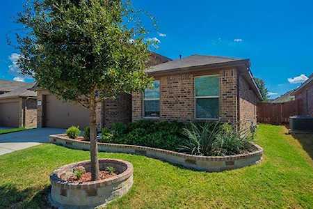 644 Yarborough Street Crowley, TX 76036