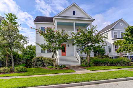 1847 Village Crossing Dr Daniel Island, SC 29492