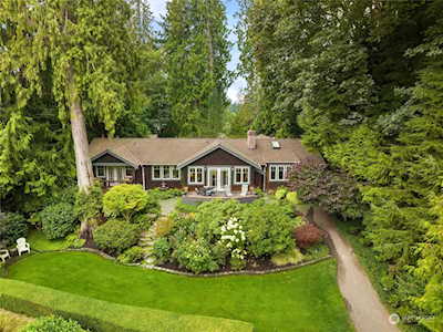 15685 Euclid Ave NE Bainbridge Island, WA 98110