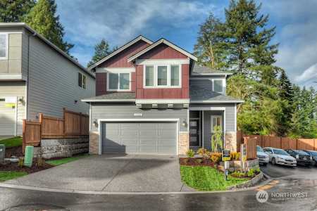 6227 206th Place SW Lynnwood, WA 98036