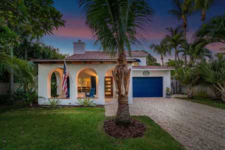 1206 NE 9th Avenue Delray Beach, FL 33483