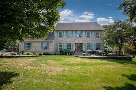 5020 Country Top Trl Bethlehem, PA 18020