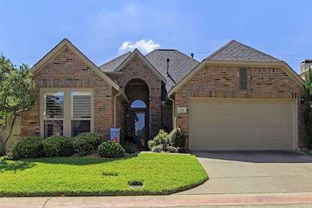 136 Arbor Glen Drive Euless, TX 76039