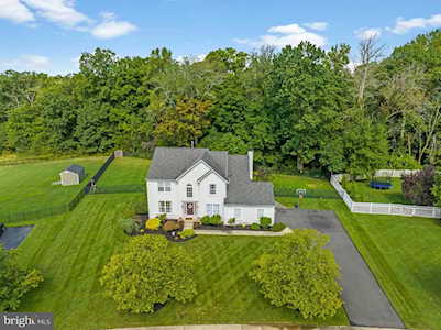 33 Turtle Creek Dr Mullica Hill, NJ 08062