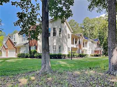 2802 Gentle Fawn Ct Virginia Beach, VA 23456