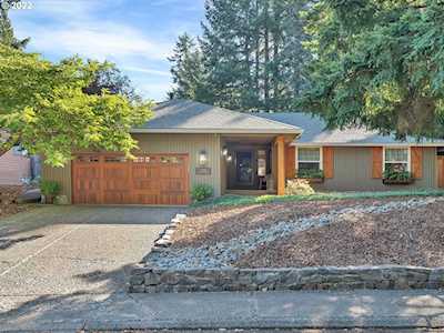 17388 SW Arkenstone DR Portland, OR 97224