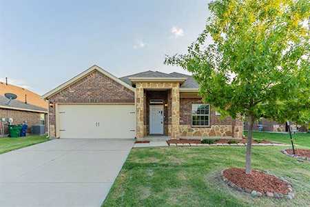 233 Thoroughbred Street Waxahachie, TX 75165