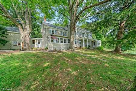 140 W Valley Brook Rd Washington Twp., NJ 07853