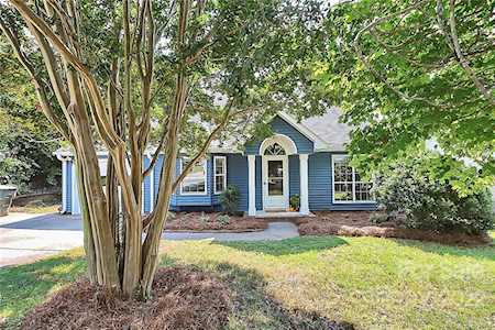 3351 NW Chadbury Dr Concord, NC 28027