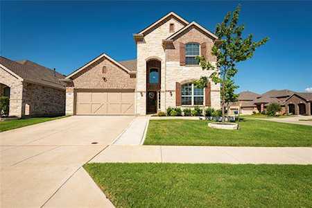 4521 Hemingway Avenue Aubrey, TX 76227