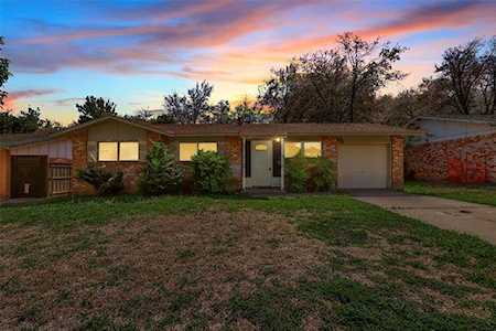 1502 E Lovers Lane Arlington, TX 76010