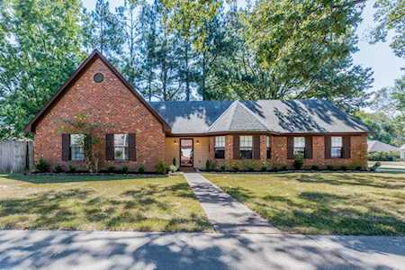 7063 Oak Acres Dr Bartlett, TN 38135
