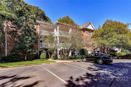 5601 Fairview Rd Charlotte, NC 28209