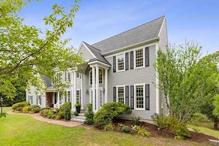 10 Crescent Hill Rd Sandwich, MA 02537