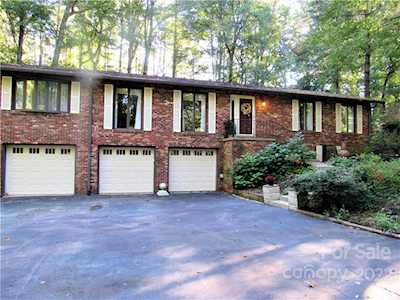 135 East Laurel Ln E Etowah, NC 28729