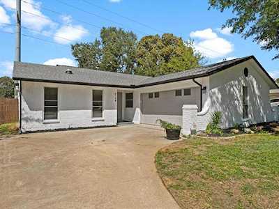 3136 Woodbridge Drive Bedford, TX 76021